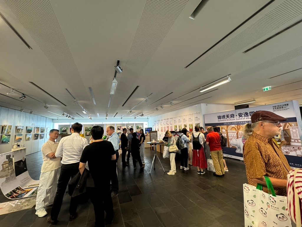 “Tea for Harmony – Yaji Cultural Salon” at the Chinese Cultural Center in Berlin