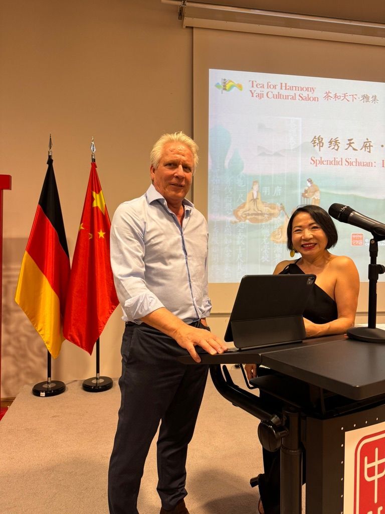 “Tea for Harmony – Yaji Cultural Salon” at the Chinese Cultural Center in Berlin