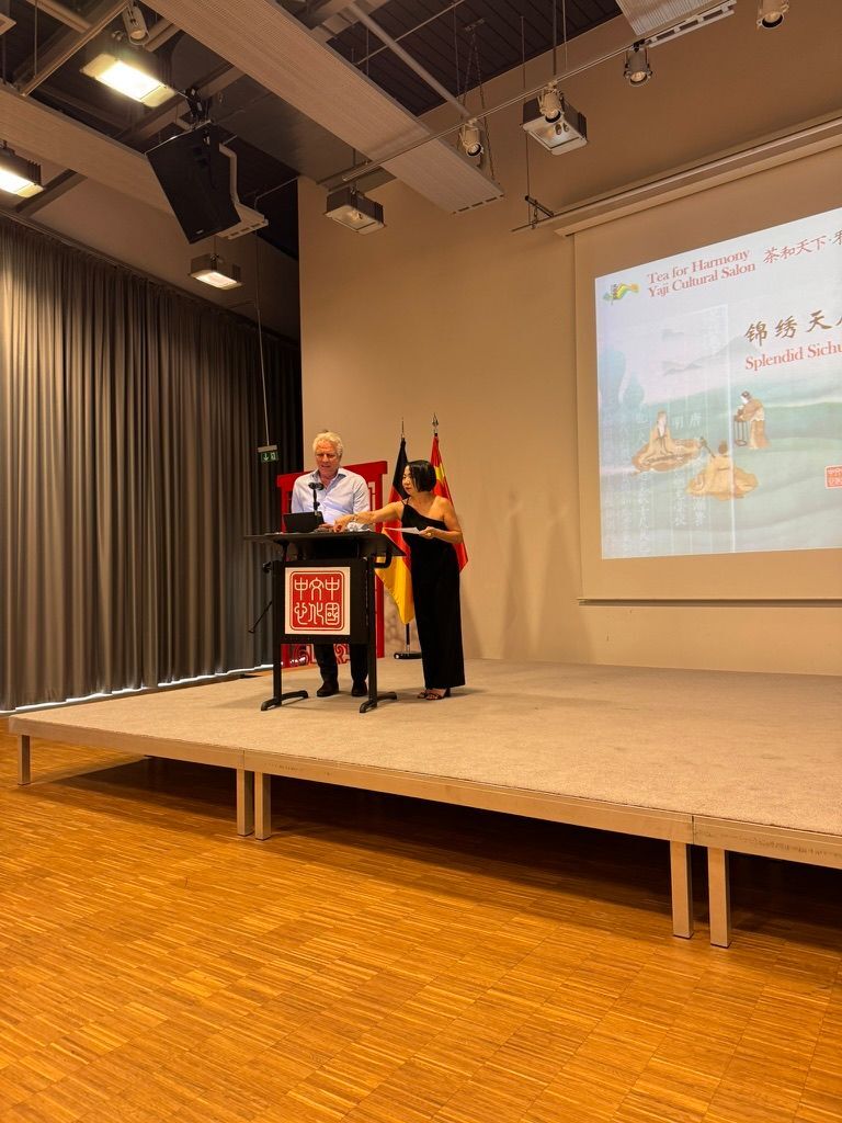 “Tea for Harmony – Yaji Cultural Salon” at the Chinese Cultural Center in Berlin