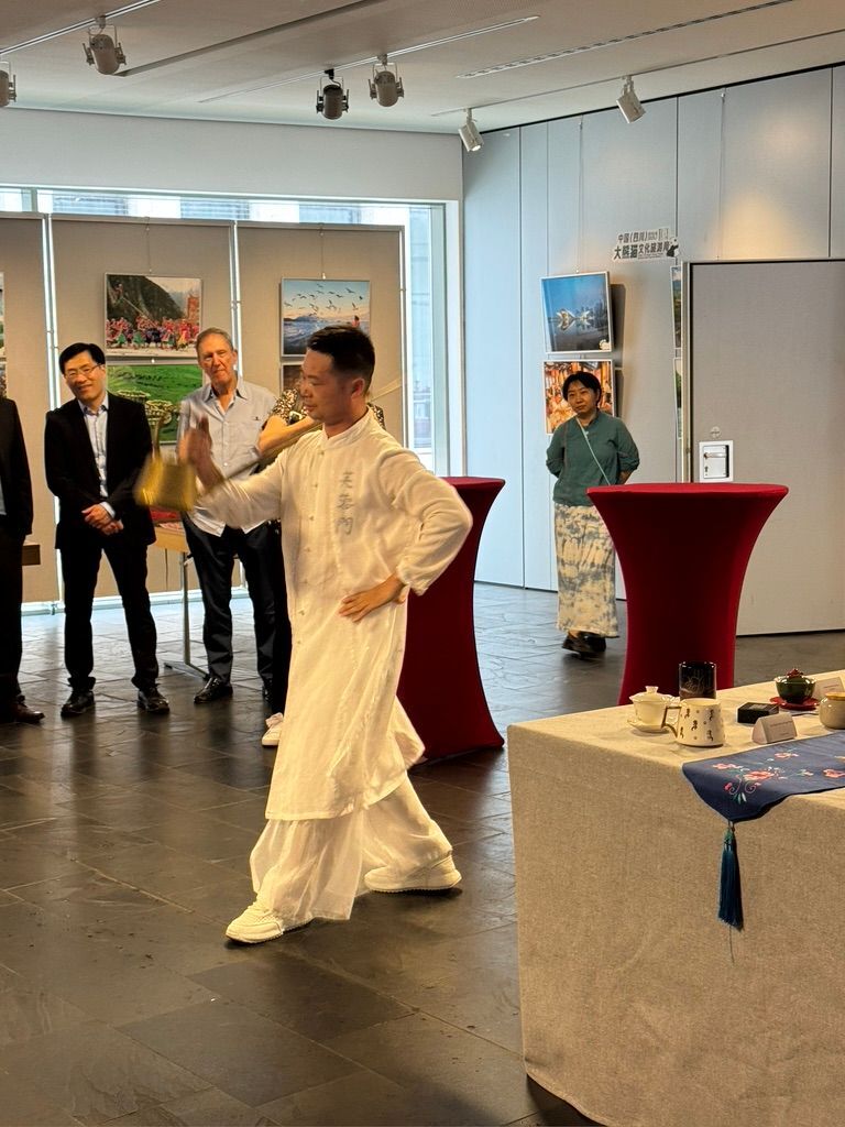 “Tea for Harmony – Yaji Cultural Salon” at the Chinese Cultural Center in Berlin