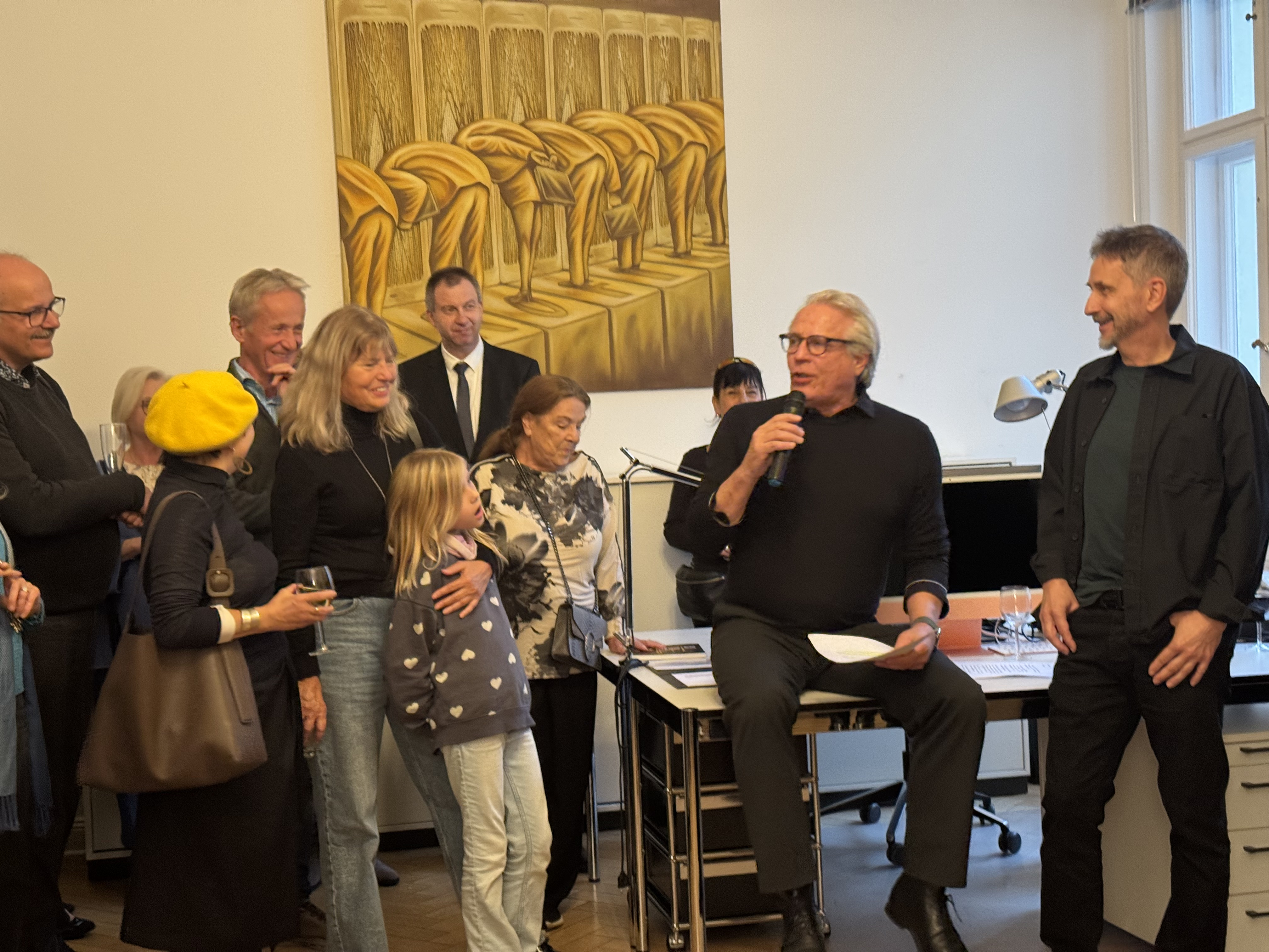 UWE TABATT URBAN THICKET In Dialogue with Networks: How Alive Is the Space of the Growing City?